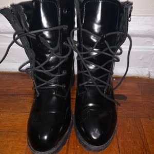 Black boot